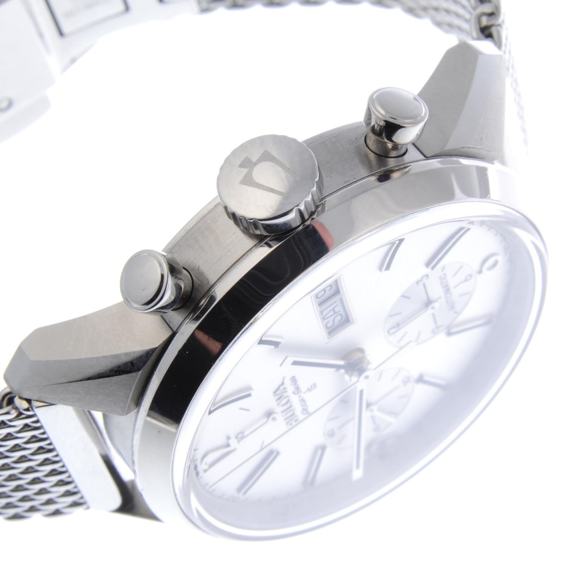 BULOVA - a gentleman's Accu-Swiss chronograph bracelet watch. - Bild 3 aus 4