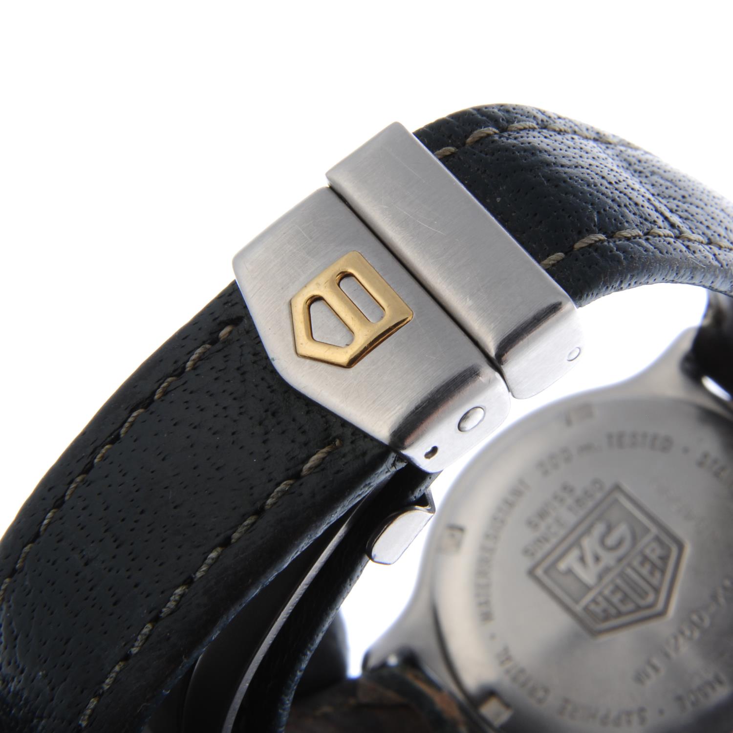 TAG HEUER - a gentleman's S/el wrist watch. - Image 2 of 4