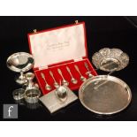 A small parcel lot of assorted hallmarked silver to include a small salver, teaspoons, bon bon dish,