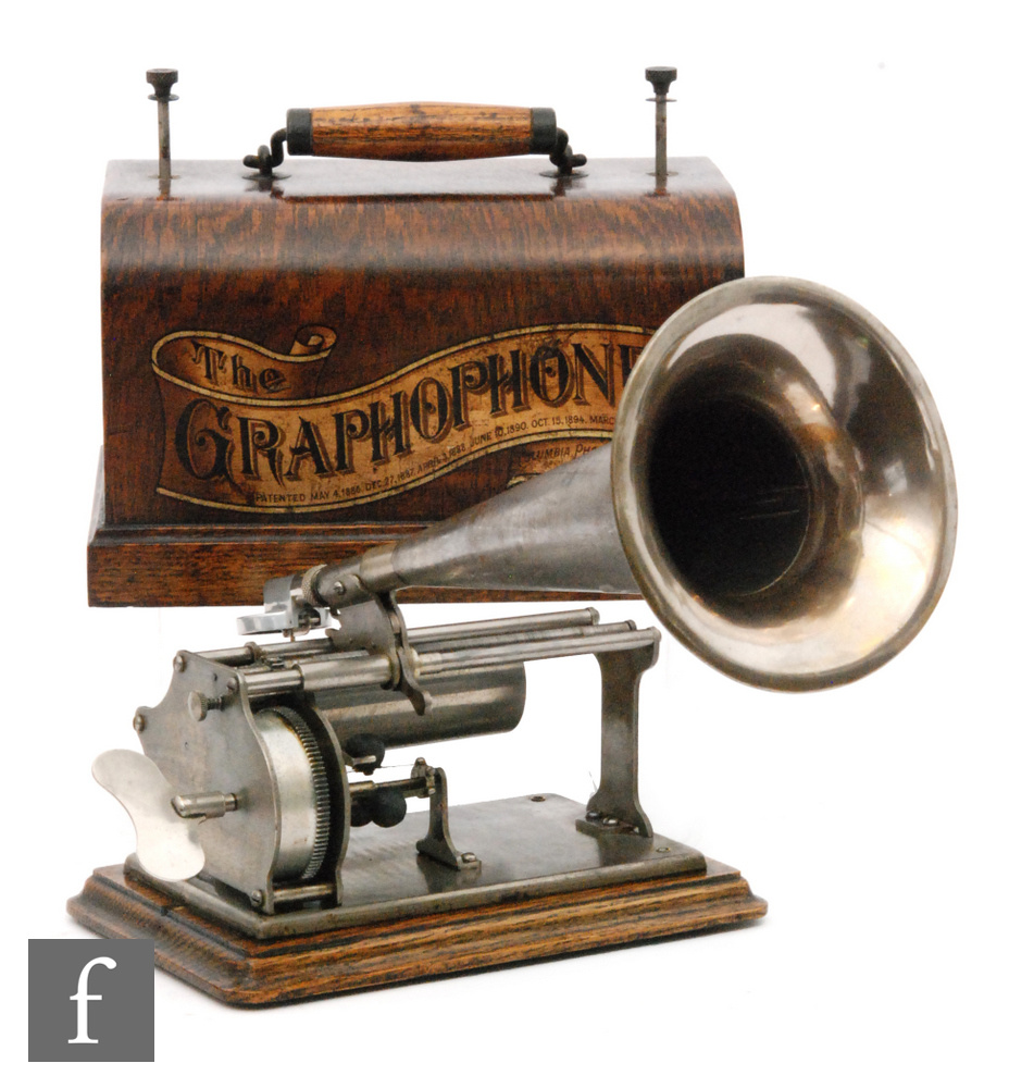 A Graphophone type Q phonograph,