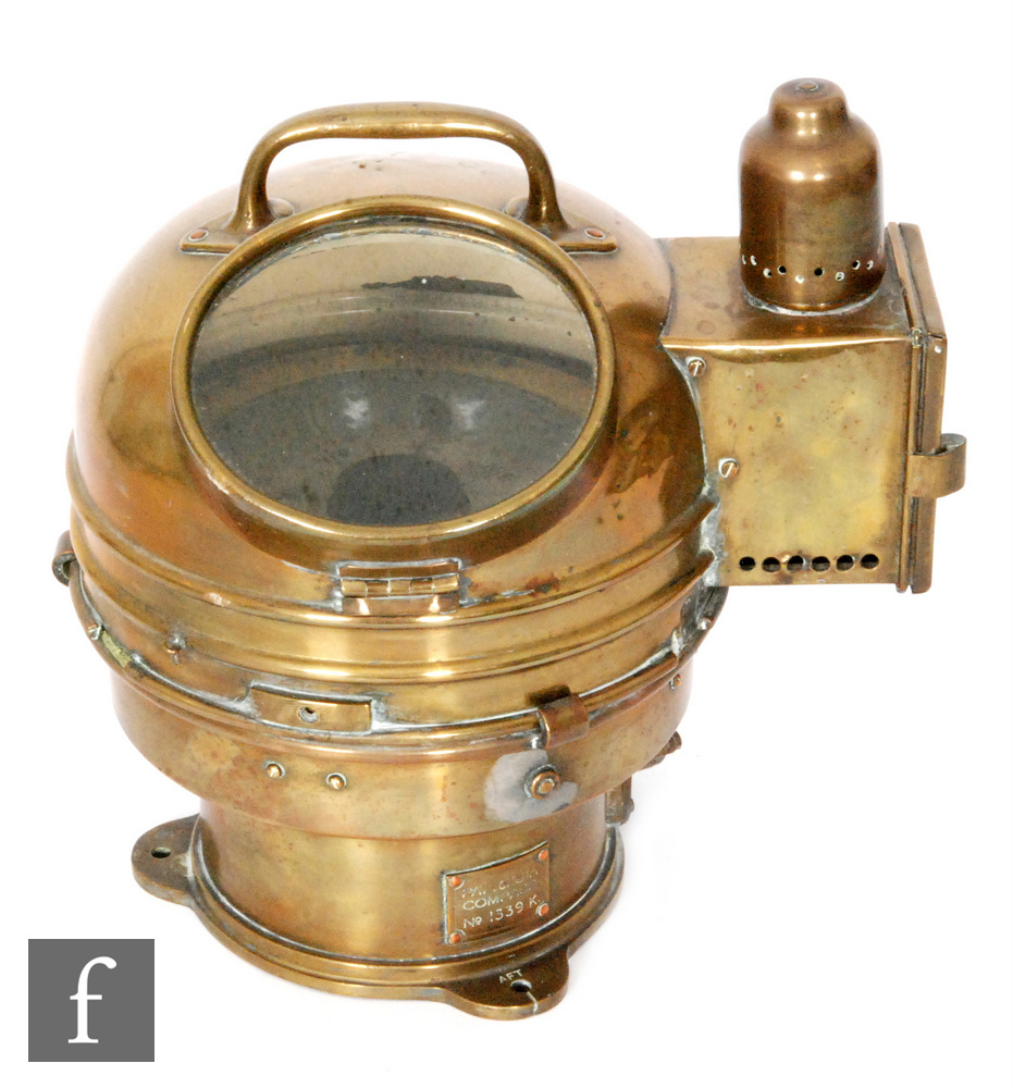 An early 20th Century brass ship's compass patent number 01151A 1339K,