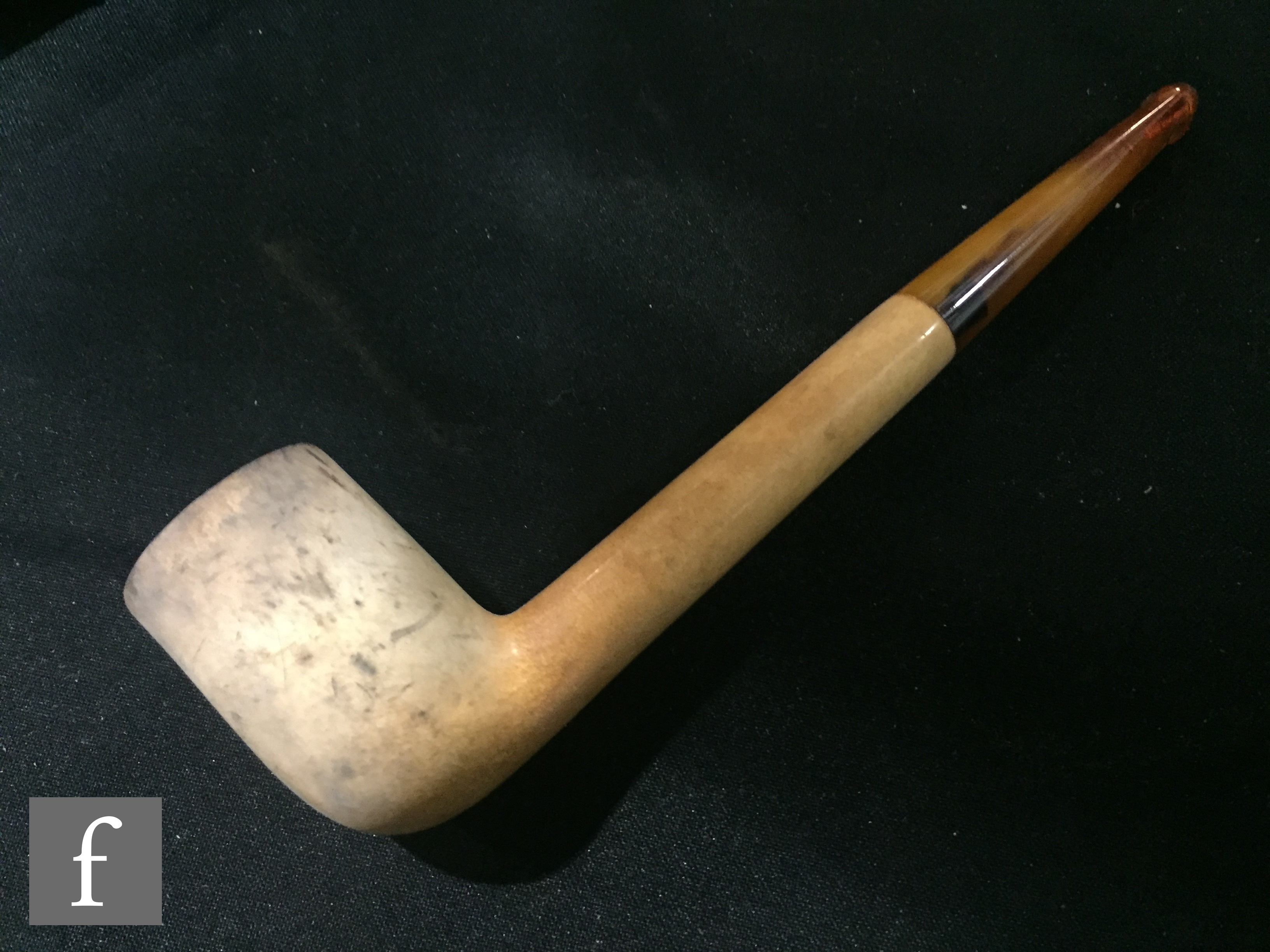 A collection of late 19th to early 20th Century cased Meerschaum pipes, including an example - Image 7 of 19