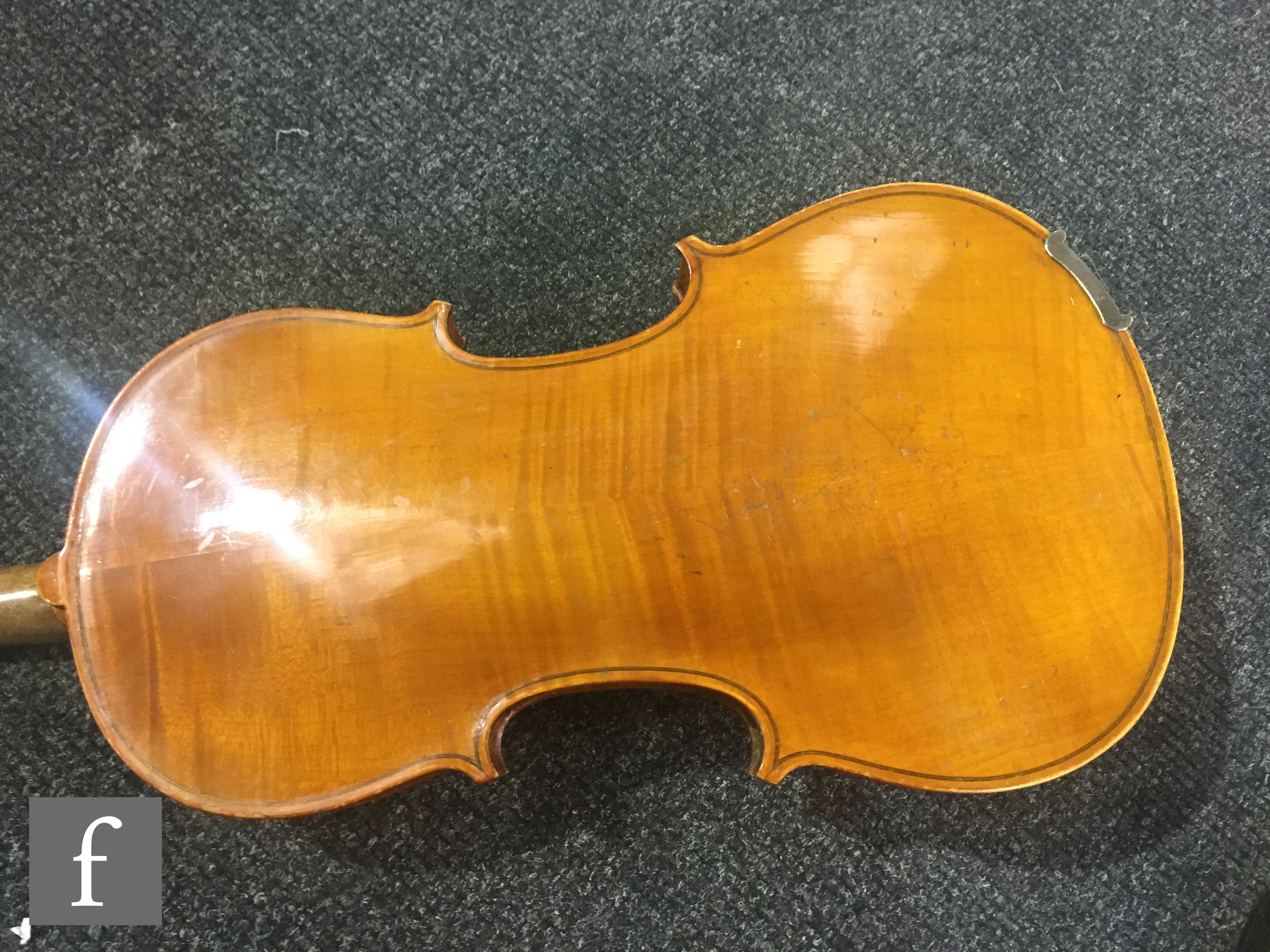 A late 19th to early 20th Century German violin, length of back 36cm, with later bow in black case. - Image 17 of 17