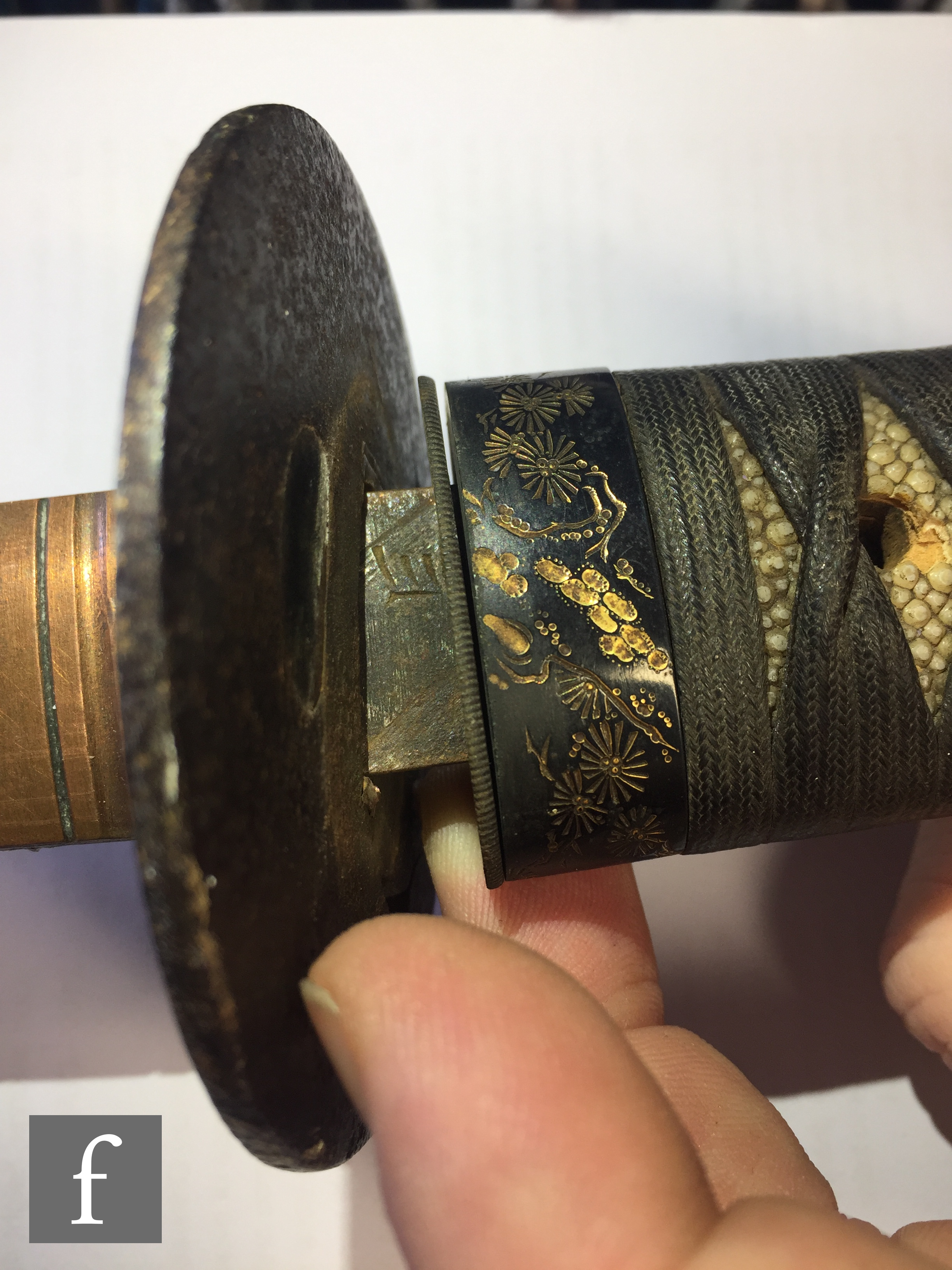A late 19th to early 20th Century Japanese katana with ray skin handle, pierced tsuba, signed tang - Image 17 of 18