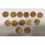 Coins: gold Sovereigns, a group of 13 Victorian and Edwardian full Sovereigns dating 1877 / 1912,