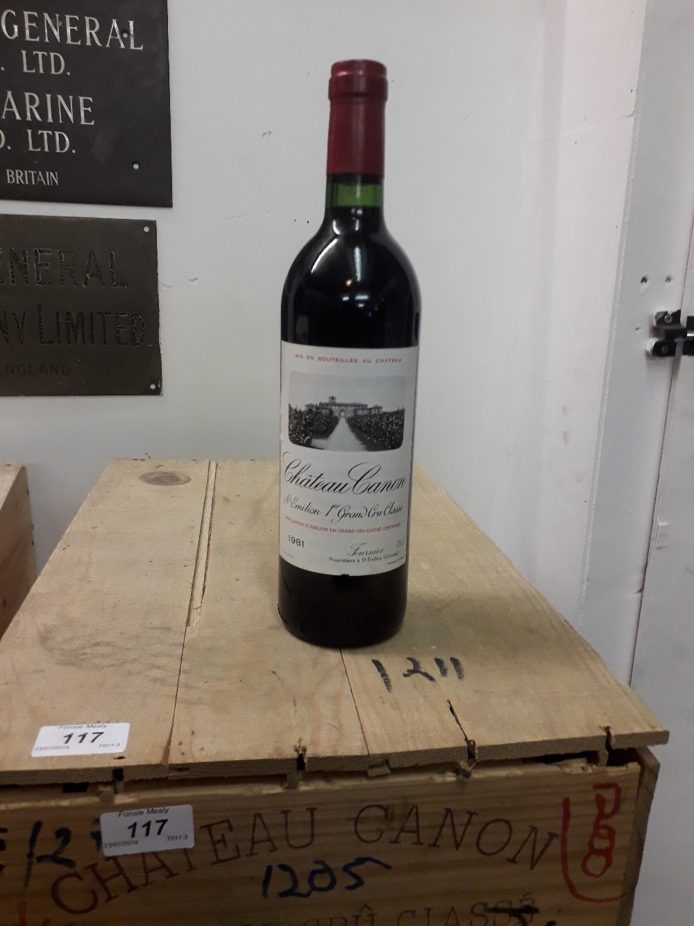 Bordeaux Red 1981 Ch. Canon, one case.