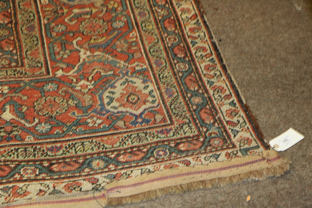 A very good late 19th Century / early 20th Century large Feraghan wool Carpet, - Image 2 of 5