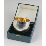 An attractive modern Irish silver and silver gilt Tumbler Cup, with frosted finish.