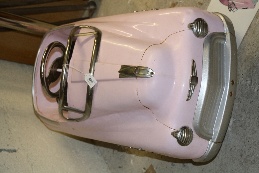 A pink Comet Sedan Supersport Girl's peddle Chair. - Image 6 of 6