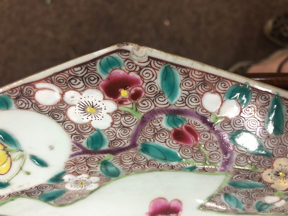 A pair of attractive 19th Century Chinese Famille Verte octagonal Dishes, - Image 17 of 18