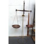 STEVENS & SONS SCALES (L: 67CM, COPPER TRAY D: 34CM) WITH WEIGHTS AND STAND H: 168CM