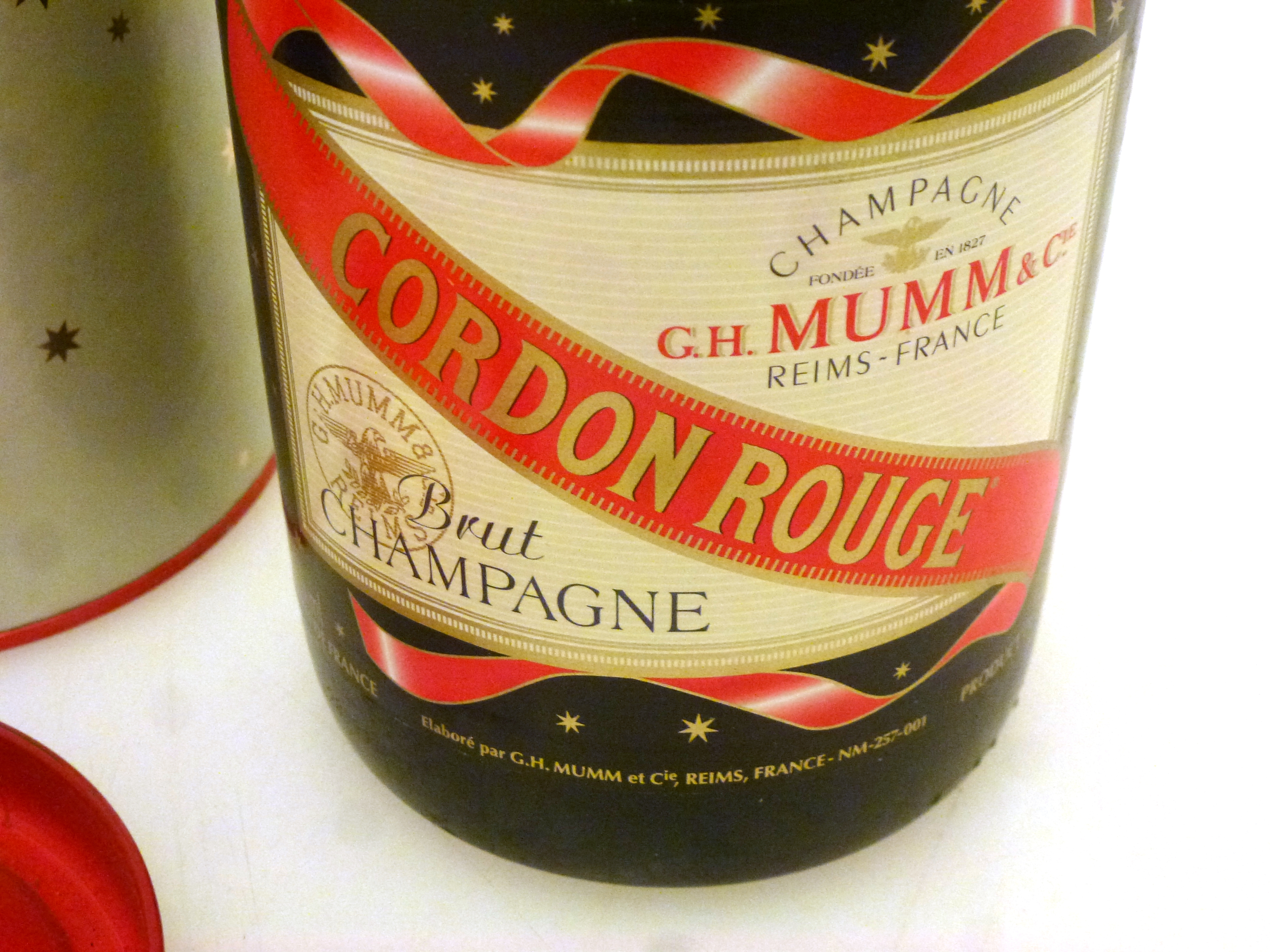 BOTTLE OF 2003 MOET AND CHANDON GRAND VINTAGE CHAMPAGNE AND A BOXED BOTTLE OF G.H. MUMM AND CIE - Image 7 of 7