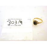 9K GOLD RED AND WHITE STONE RING 2.1G