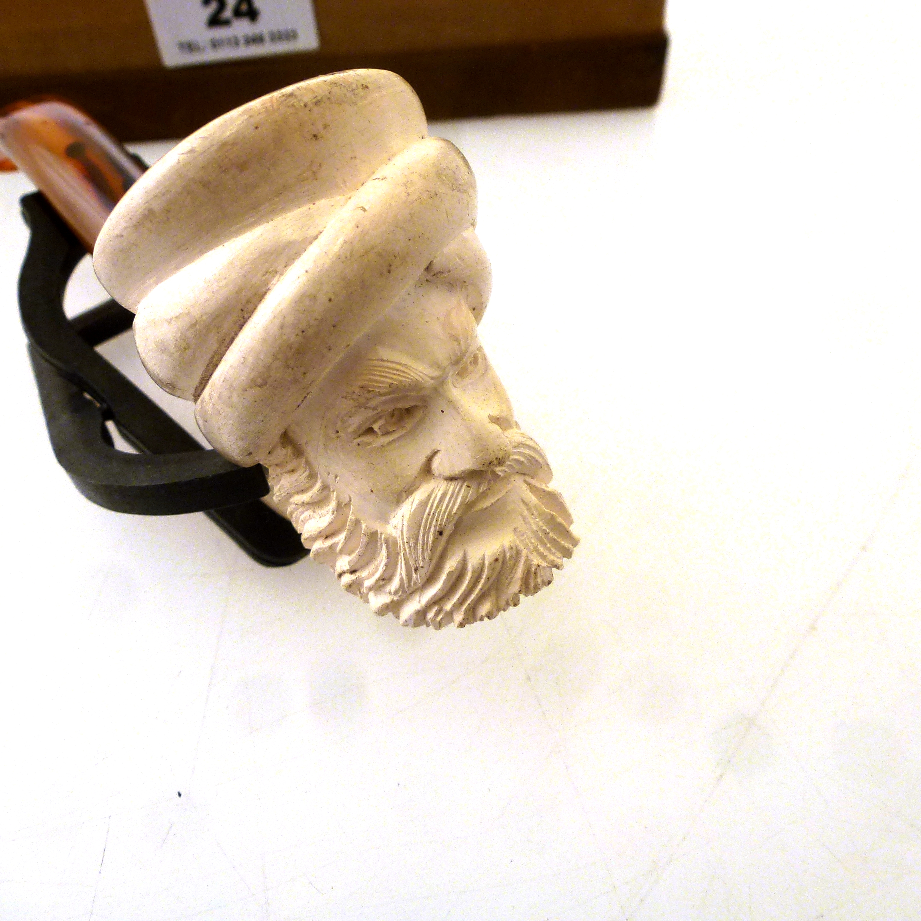 ARAB HEAD MEERSCHAUM PIPE WITH STAND APPROX L: 5" - Image 3 of 3