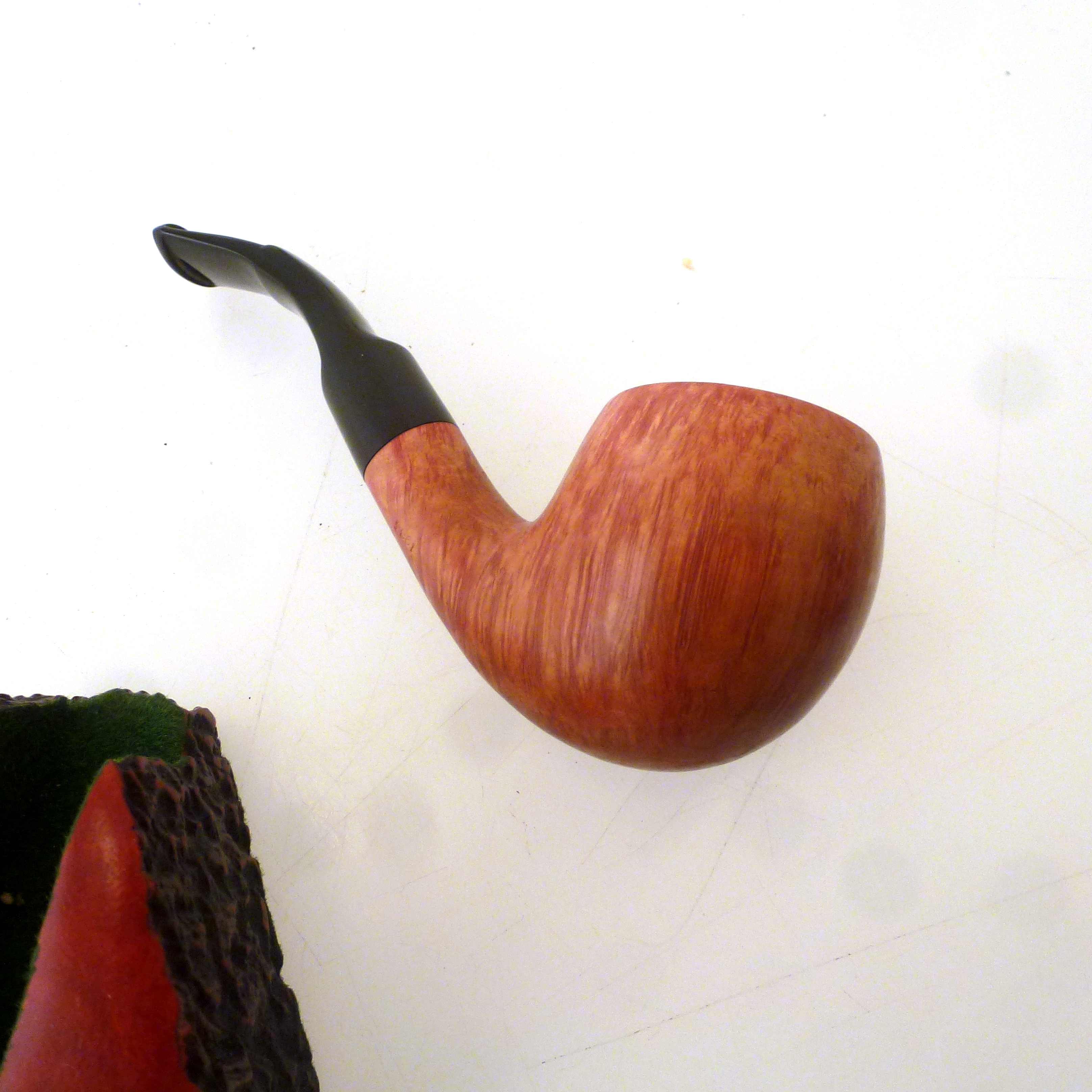 TOM SPENCE PIPE APPROX L: 5" AND BLOCK - Image 2 of 3