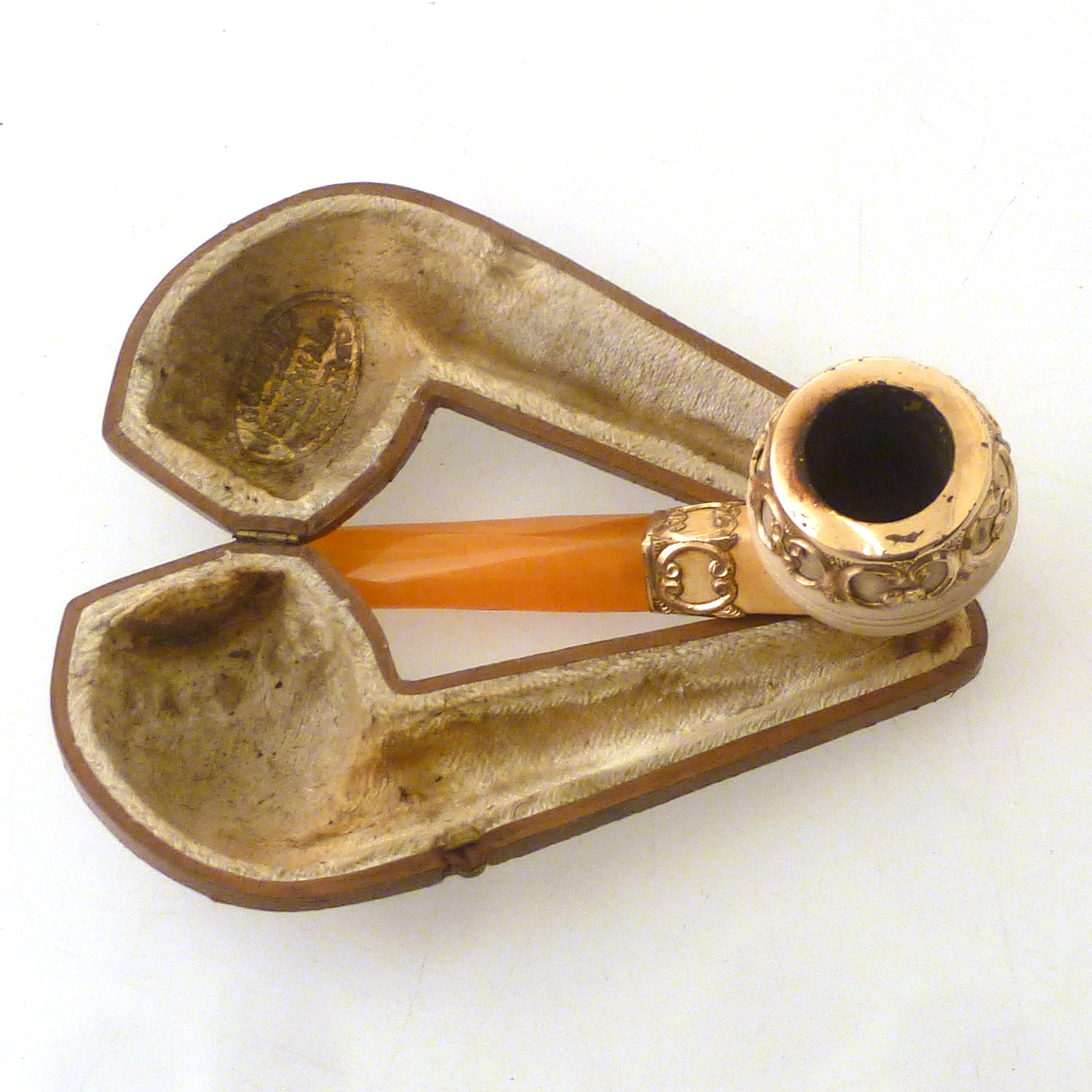 MEERSCHAUM PIPE IN CASE APPROX L: 5" - Image 3 of 3