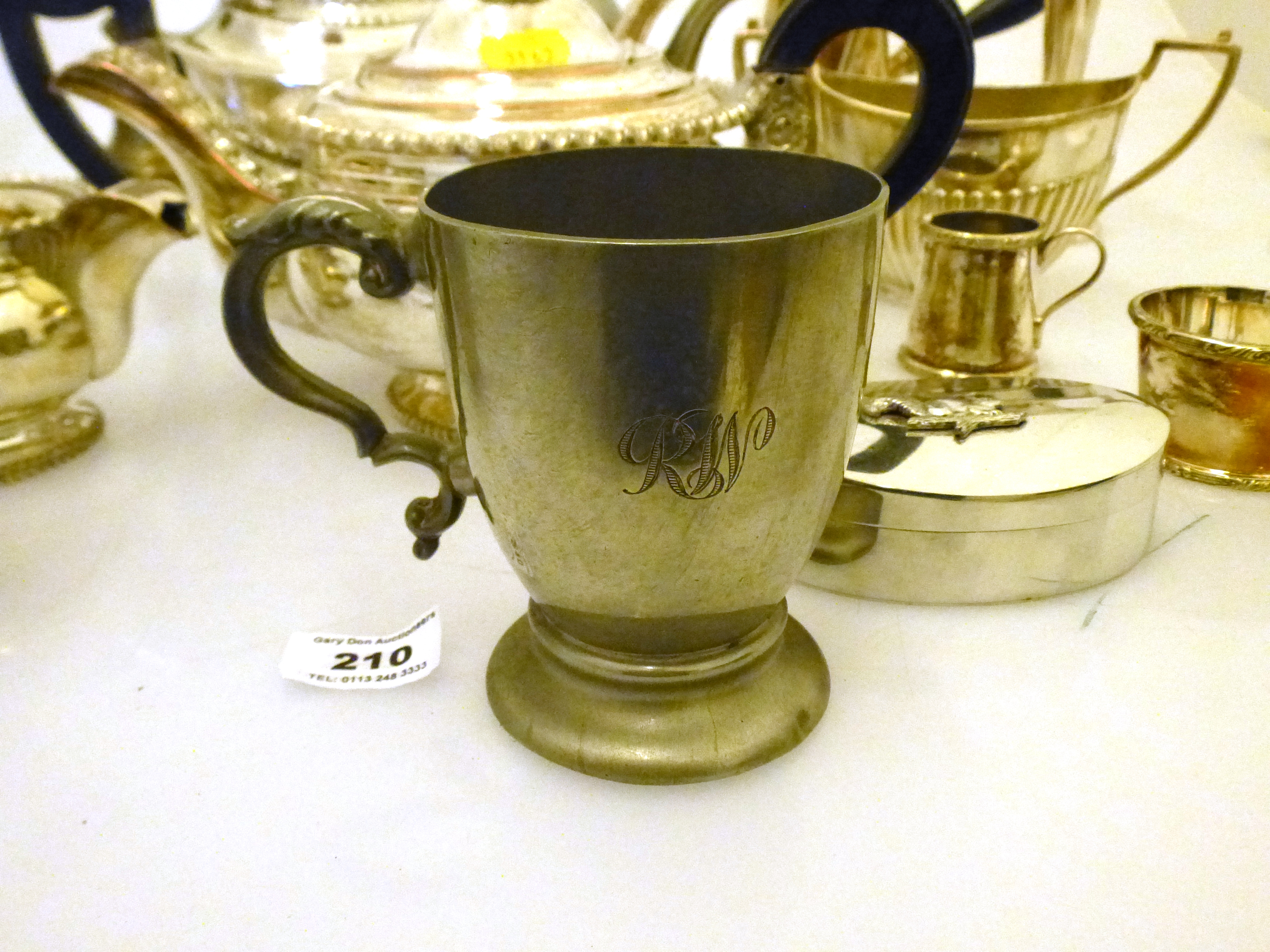 QUANTITY OF ASSORTED PLATED WARE AND BRASS CANDLESTICKS - Image 7 of 7