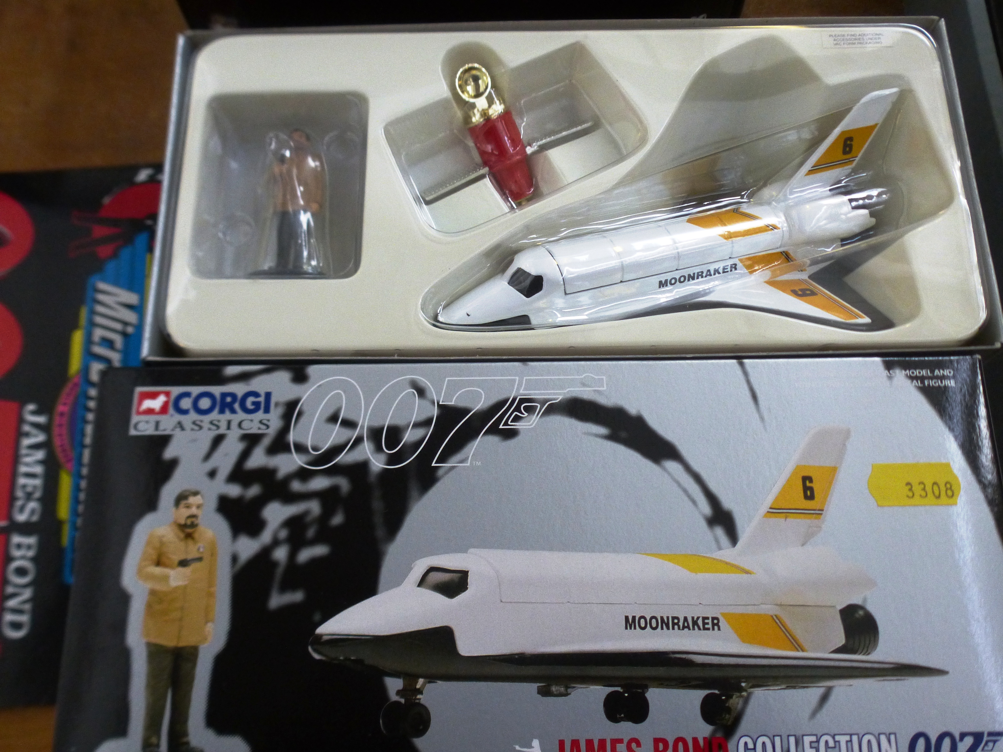3 BOXED JAMES BOND COLLECTION SETS - 65201, 65501 AND 65401 - Image 3 of 4