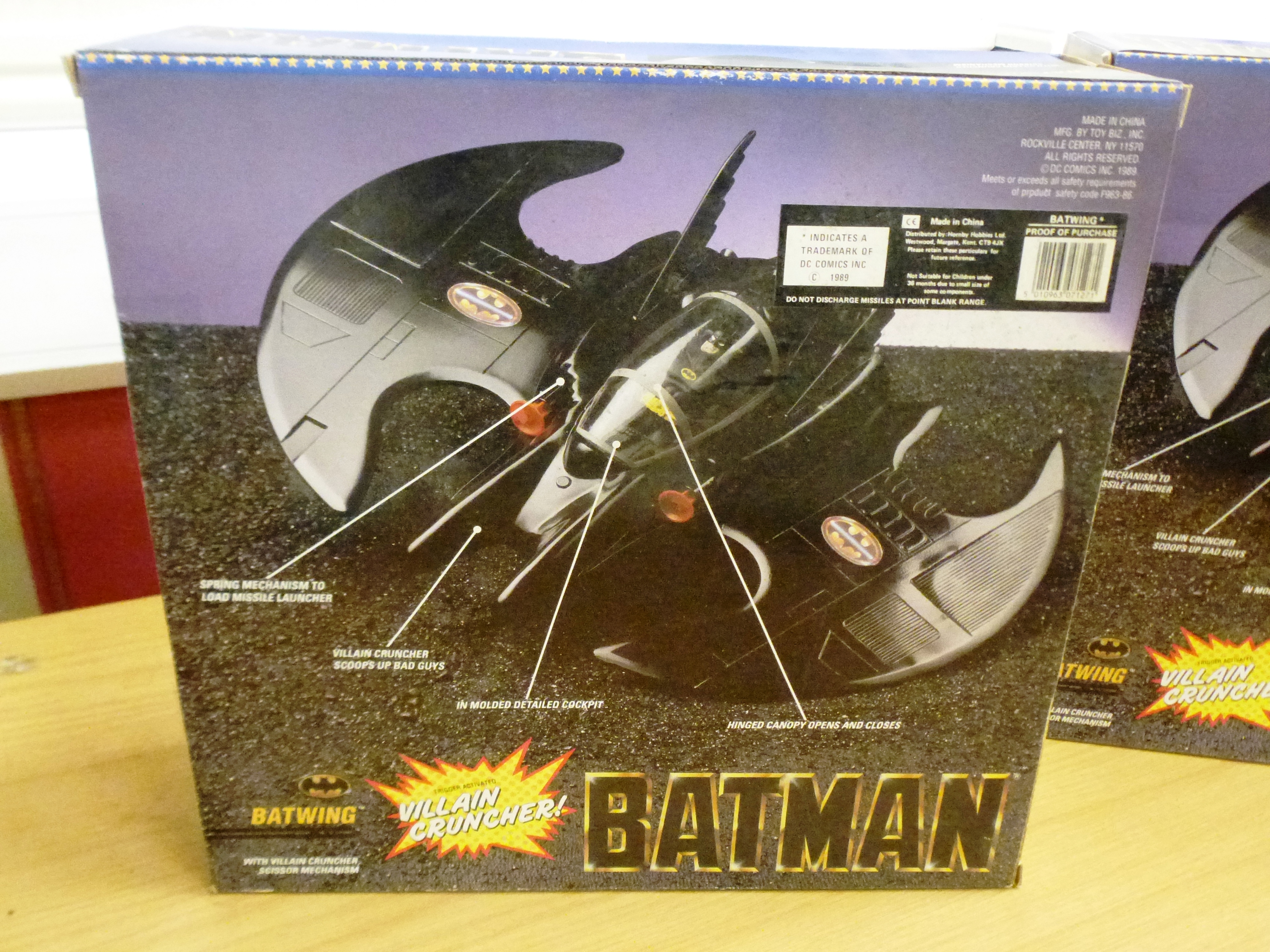 2 BOXED TOYBIZ BATMAN BATWINGS - Image 6 of 7