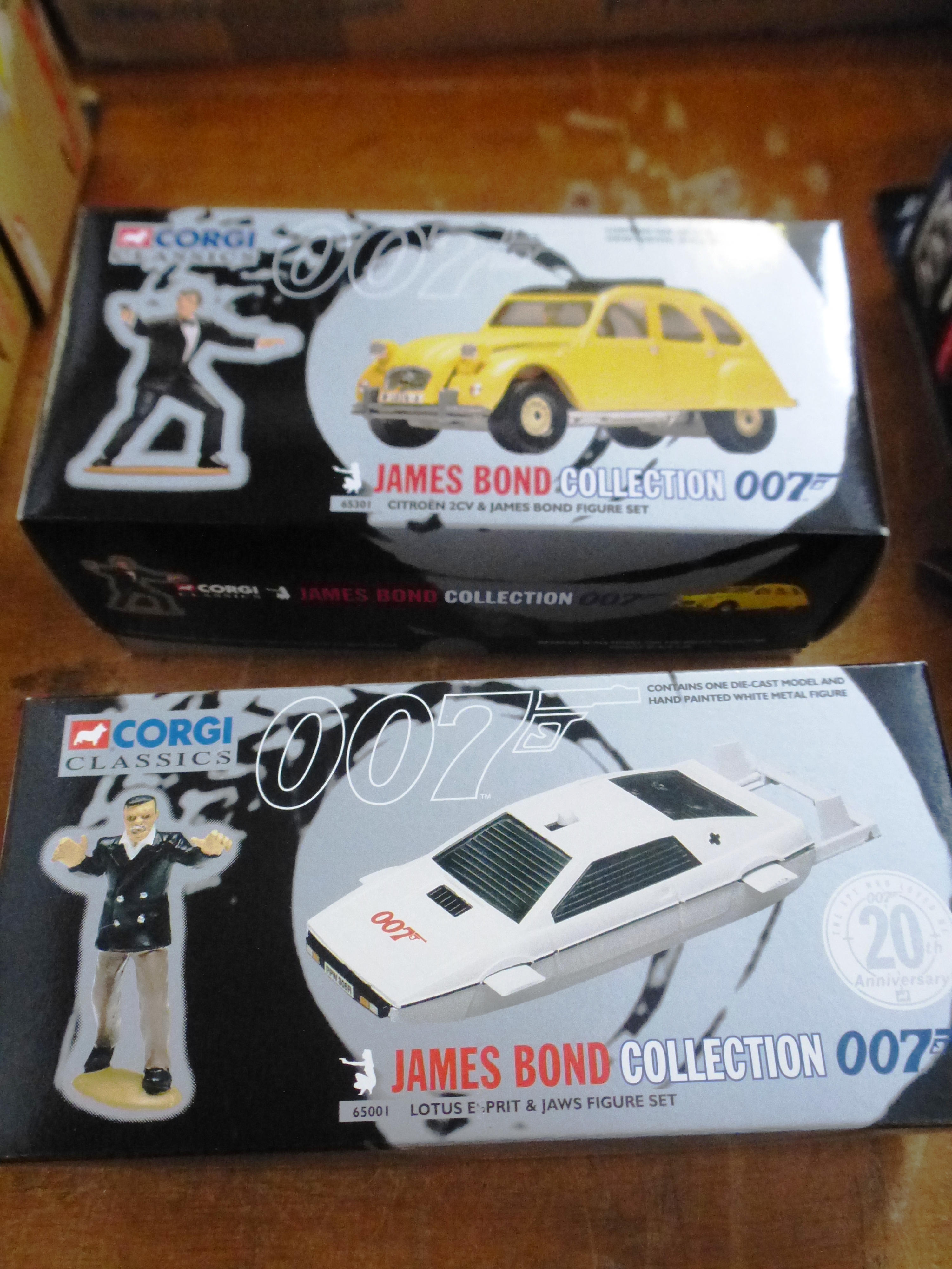 4 BOXED JAMES BOND COLLECTION SETS - 04201, 65101, 65001 AND 65301 - Image 2 of 9