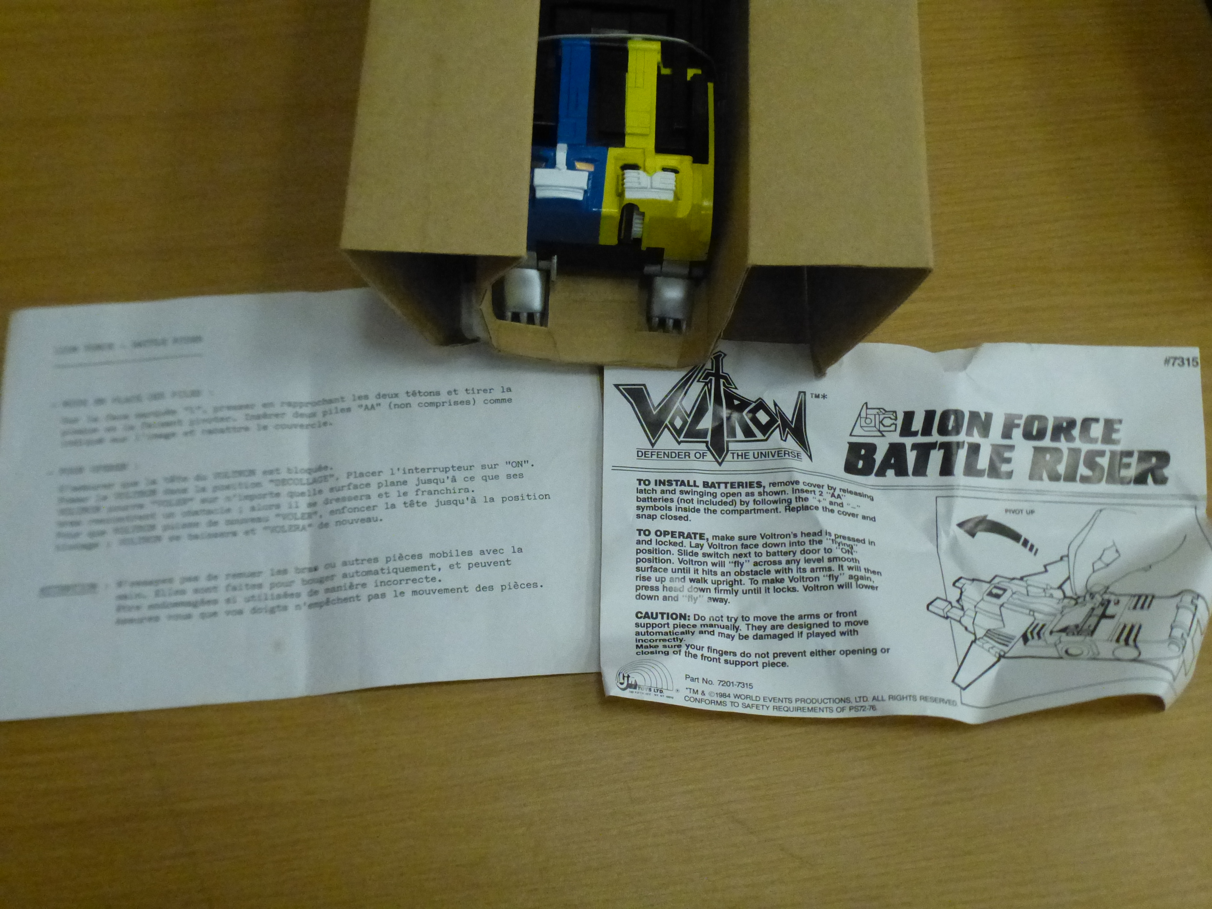 BOXED VOLTRON LION FORCE BATTLE RISER FIGURE - Image 3 of 4