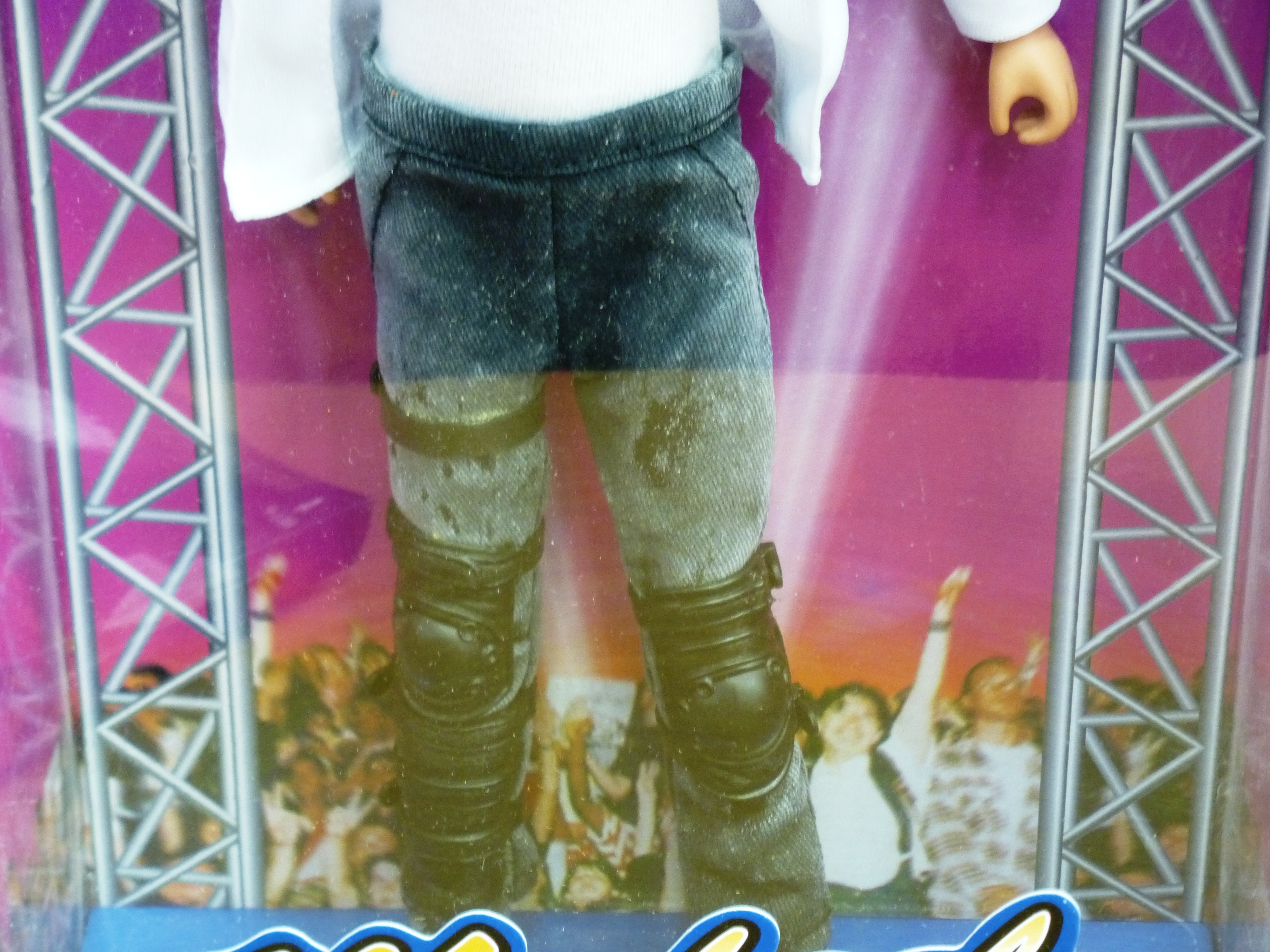 2 MICHAEL JACKSON DOLLS AND A MICHAEL JACKSON OUTFIT - Image 7 of 8