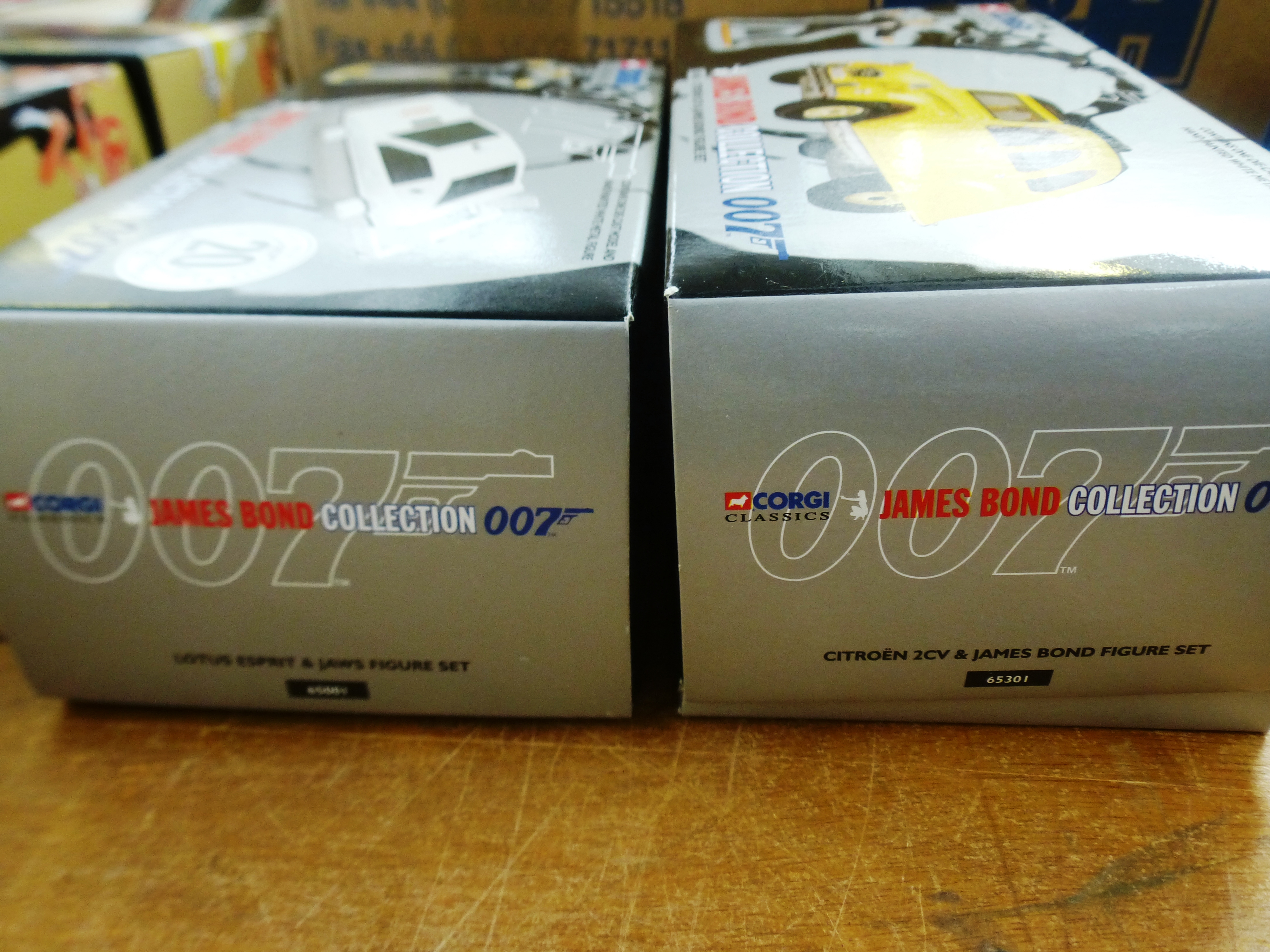 4 BOXED JAMES BOND COLLECTION SETS - 04201, 65101, 65001 AND 65301 - Image 3 of 9