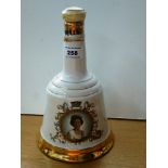 BOTTLE OF BELLS QUEEN ELIZABETH II 60TH BIRTHDAY 1986 WHISKY