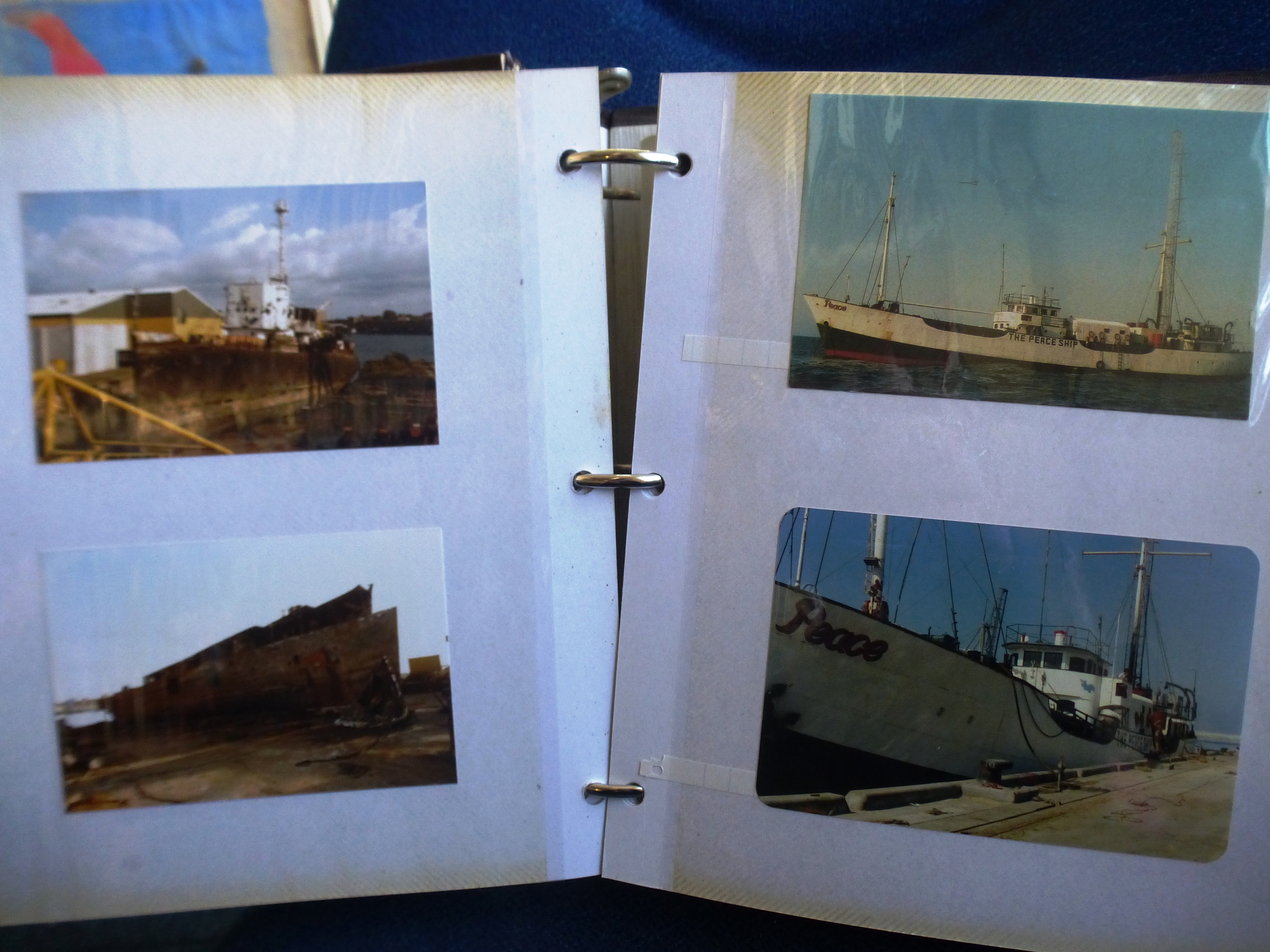 PIRATE RADIO PHOTOGRAPH ALBUM WITH PHOTOGRAPHS OF RADIO LONDON, DJS, RADIO VERONICA, SEALAND, - Image 9 of 51