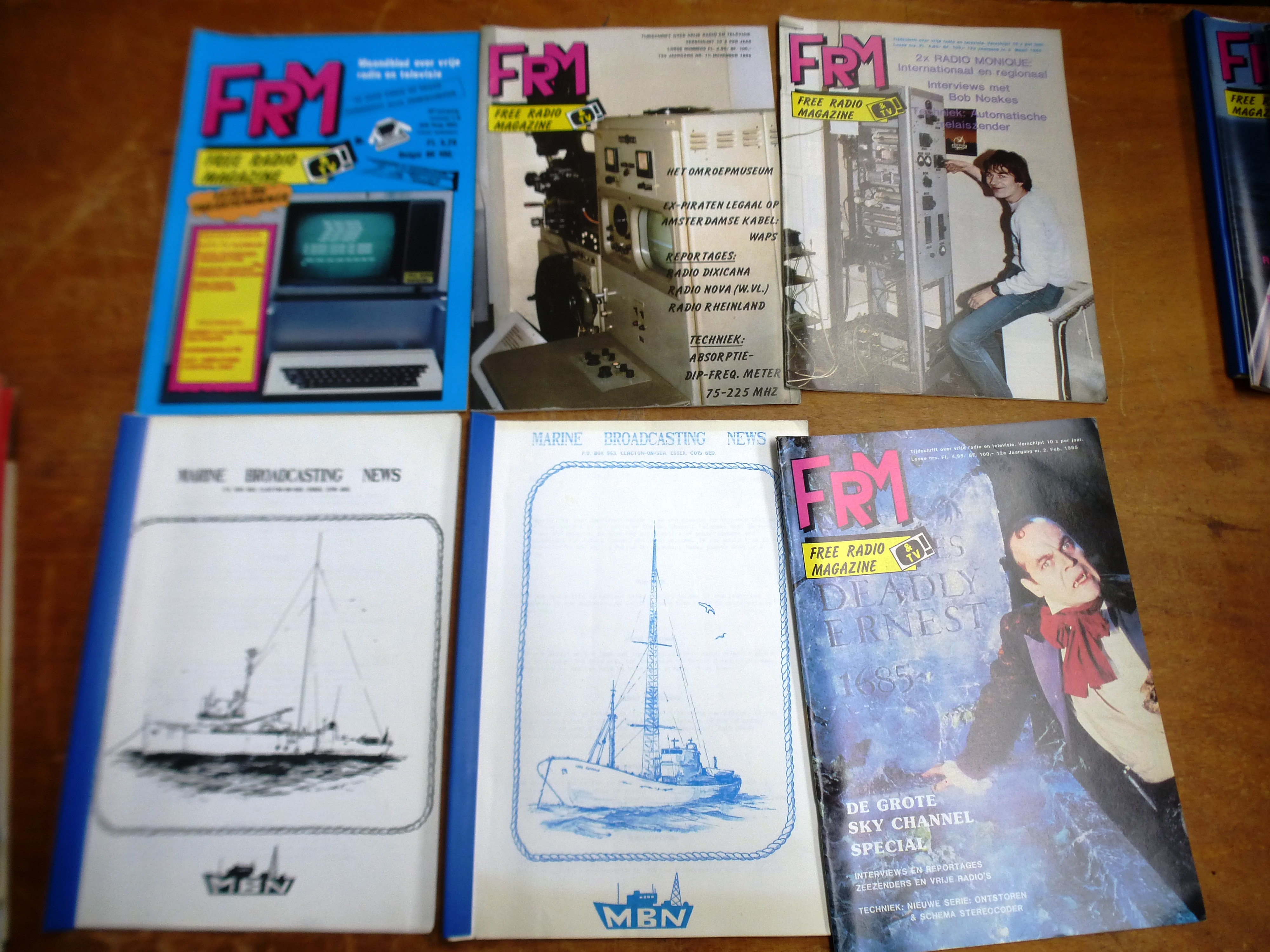 BOX OF ASSORTED PIRATE RADIO AND DEEJAY MAGAZINES INCLUDING FREE RADIO MAGAZINE, FREE RADIO NEWS, - Image 11 of 15