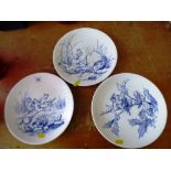 3 BLUE AND WHITE ELF PLATES D: 9.5"