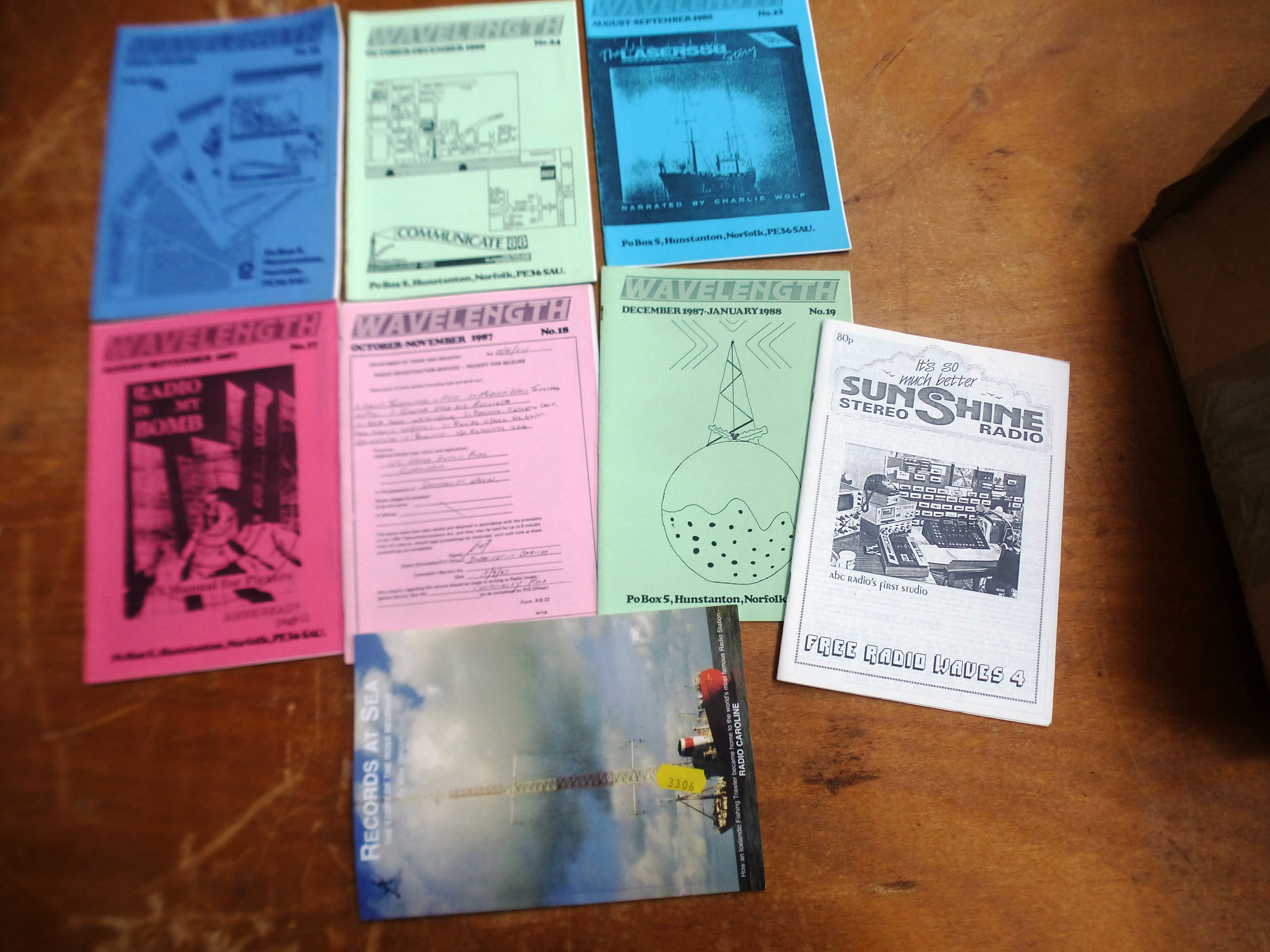 BOX OF ASSORTED PIRATE RADIO AND DEEJAY MAGAZINES INCLUDING FREE RADIO MAGAZINE, FREE RADIO NEWS, - Image 4 of 15