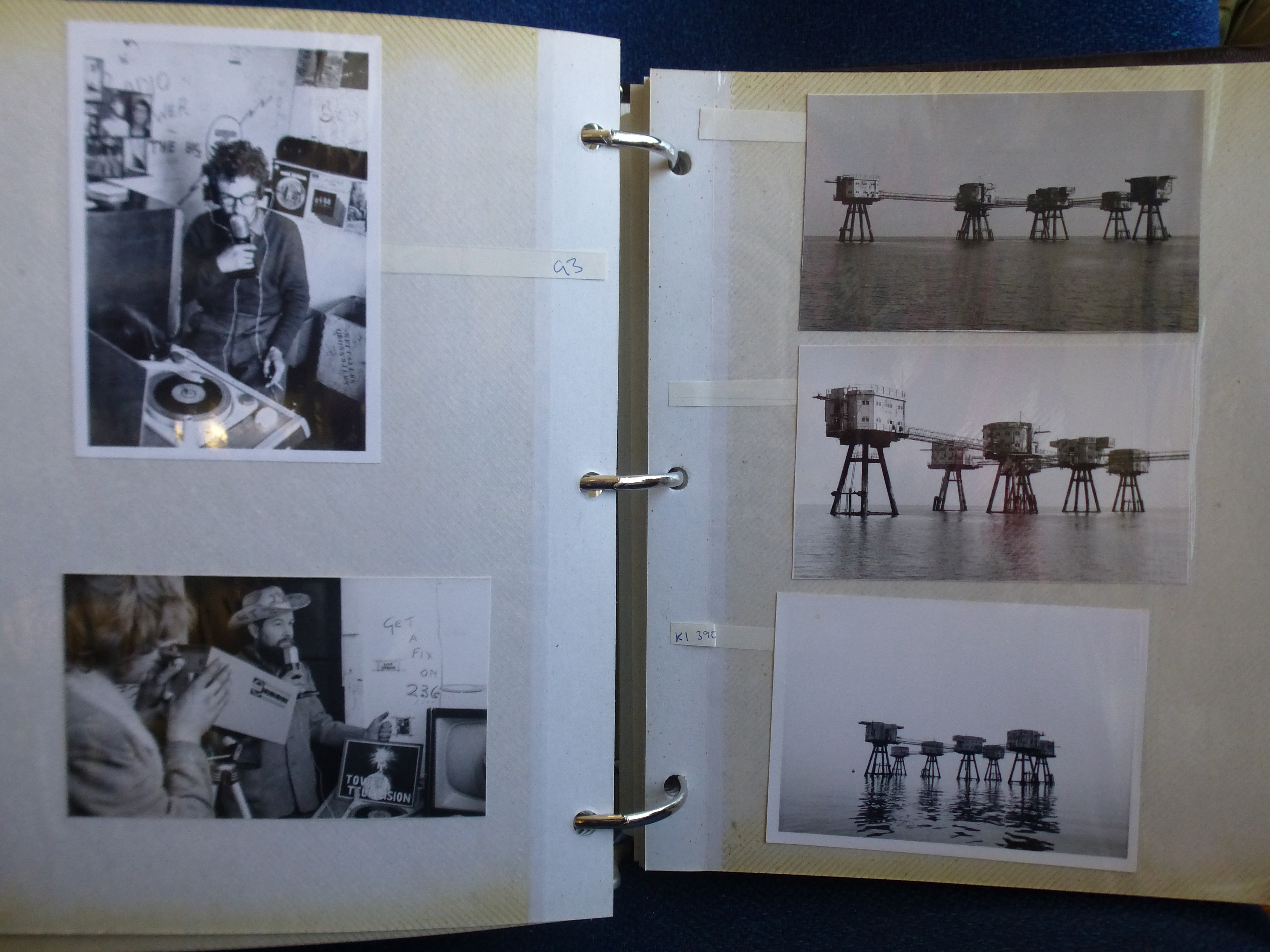 PIRATE RADIO PHOTOGRAPH ALBUM WITH PHOTOGRAPHS OF RADIO LONDON, DJS, RADIO VERONICA, SEALAND, - Image 41 of 51