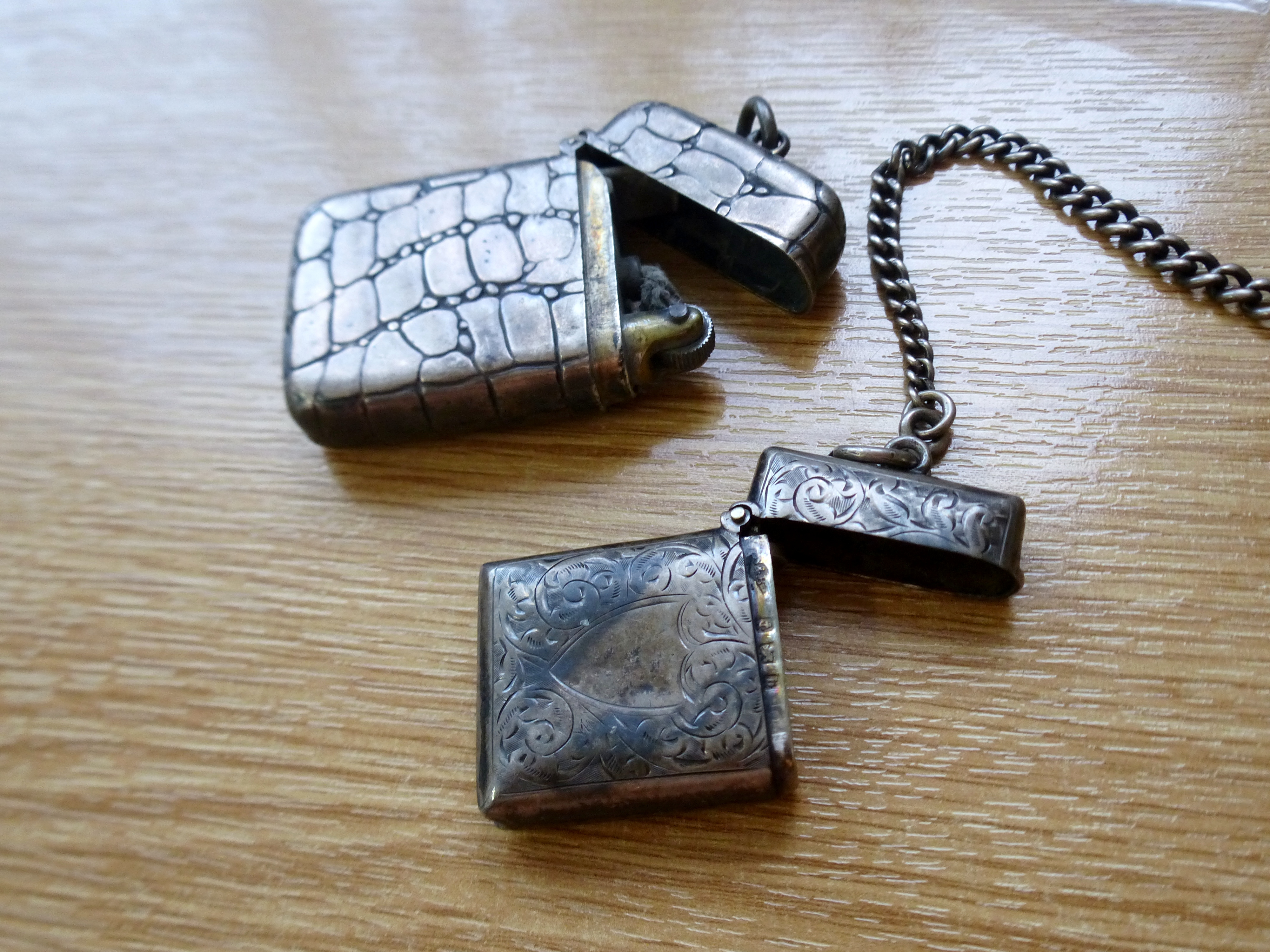 SILVER LIGHTER AND SILVER VESTA CASE ON SILVER CHAIN - Image 2 of 5