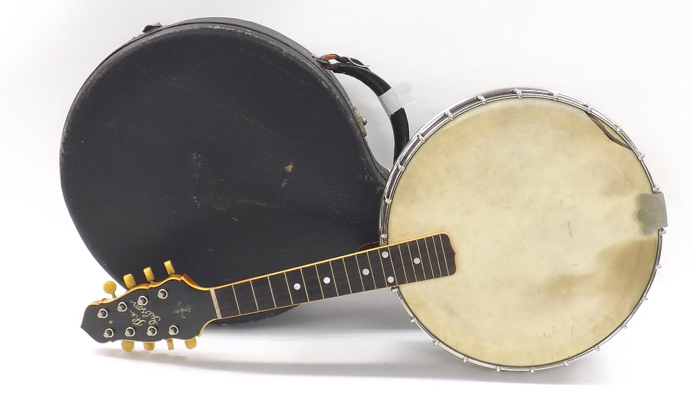 Early 20th century Gibson MB mandolin banjo, ser. no. 11672-12, within original hard case