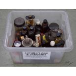 Quantity of luthier's oils and varnishes, including: twenty various varnishes and dilutants etc;