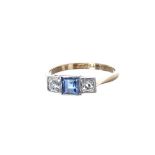 18ct and platinum sapphire and diamond three stone ring, the princess-cut sapphire 0.25ct approx,