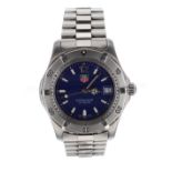 Tag Heuer 2000 Series Professional 200m mid size stainless stele gentleman's bracelet watch, ref.