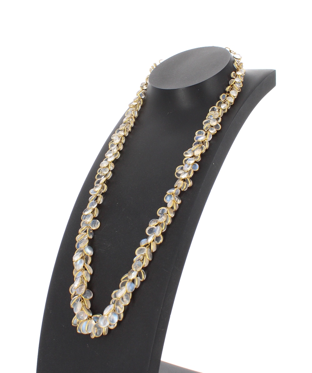 14k moonstone link necklet, 25.1gm, 17" long