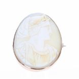 Victorian gold mounted cameo shell oval brooch, depicting a profile portrait of a lady, 46mm x 37mm