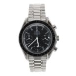 Omega Speedmaster automatic chronograph stainless steel gentleman's bracelet watch, circa 1999,