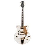 Gretsch Electromatic G422TG hollow body electric guitar; Finish: white; Fretboard: rosewood;