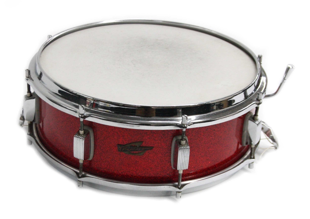 Trixon 14" snare drum; Finish: red sparkle