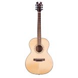 Mariner A-6H acoustic guitar; Back and sides: mahogany; Table: natural spruce; Fretboard: