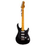 Peavey Raptor Custom electric guitar, made in China; Finish: black; Fretboard: maple; Frets: good;