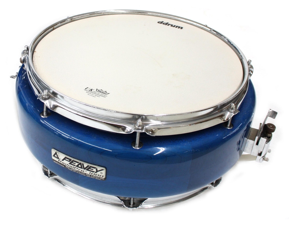 Peavey Radial Pro 1000 four piece drum kit, blue finish comprising 22" kick drum, 16" rack tom, - Image 3 of 3