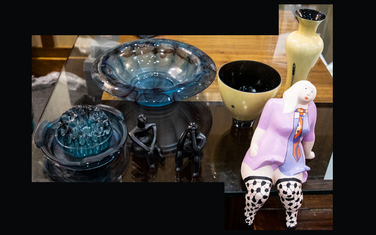 A Mixed Collection Of Ceramic And Glass Items Eight items in total to include Caithness style teal