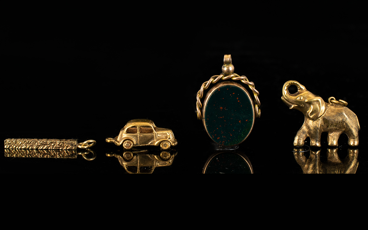 A Good Collection of Vintage / Antique Small 9ct Gold Jewellery Pieces ( 4 ) Pieces In Total.