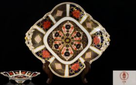 Royal Crown Derby Old Imari Pattern Footed Dish / Bowl of Attractive Form. Pattern 1128 & Date 1988.