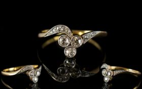 Antique Period - Attractive 18ct Gold Shamrock Shape 3 Stone Diamond Ring,
